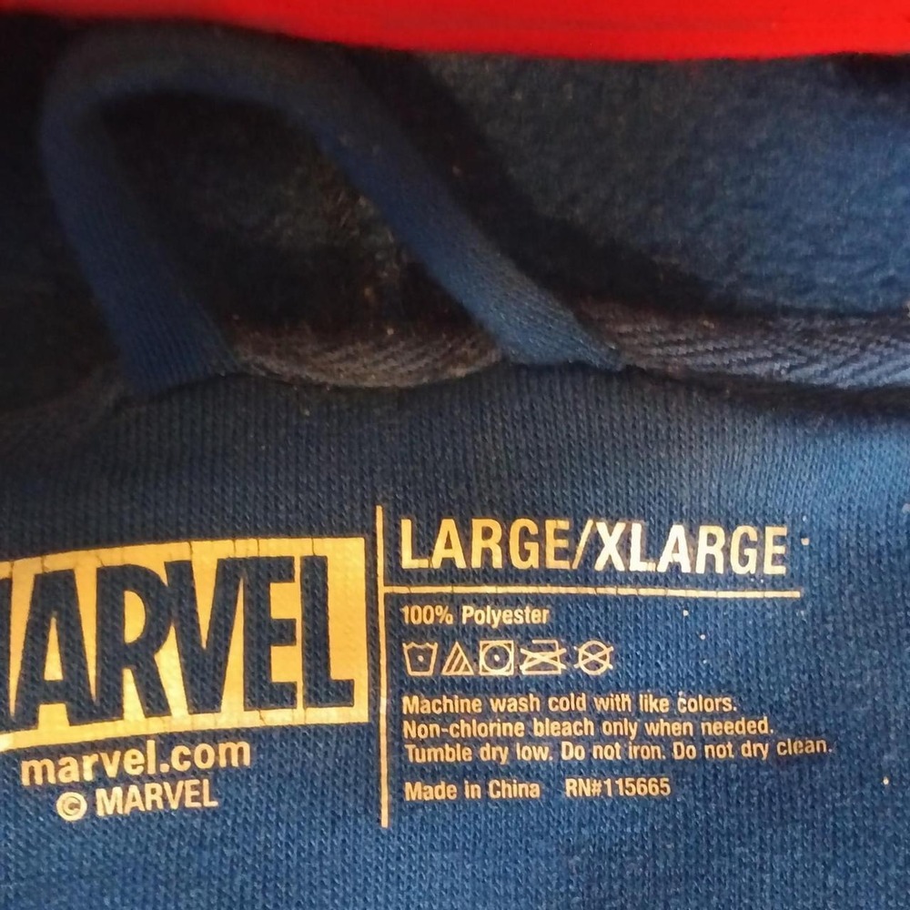 Captain America robe - Picture 4 of 8